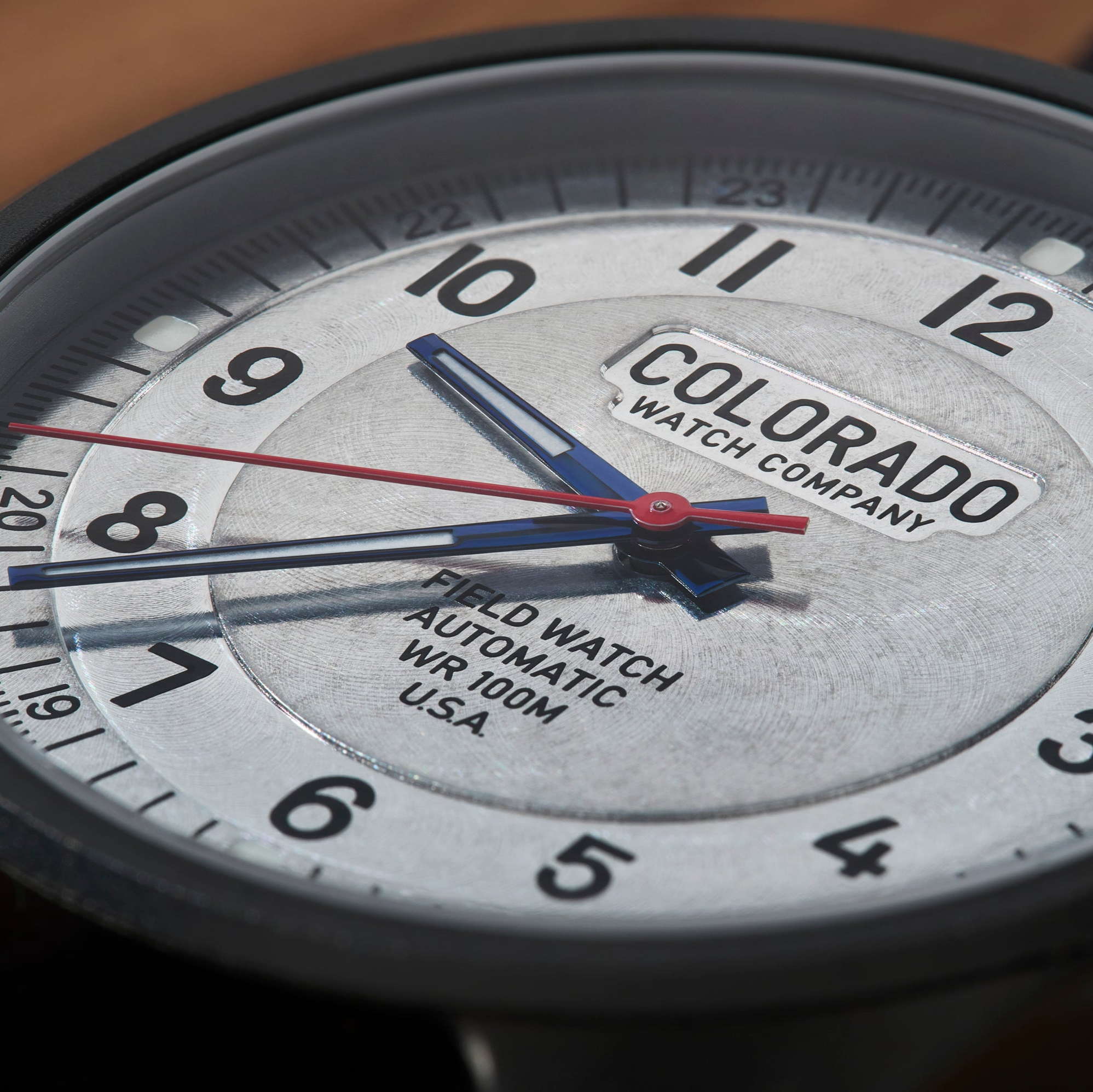 Field Watch - DLC Black Case - Classic Dial