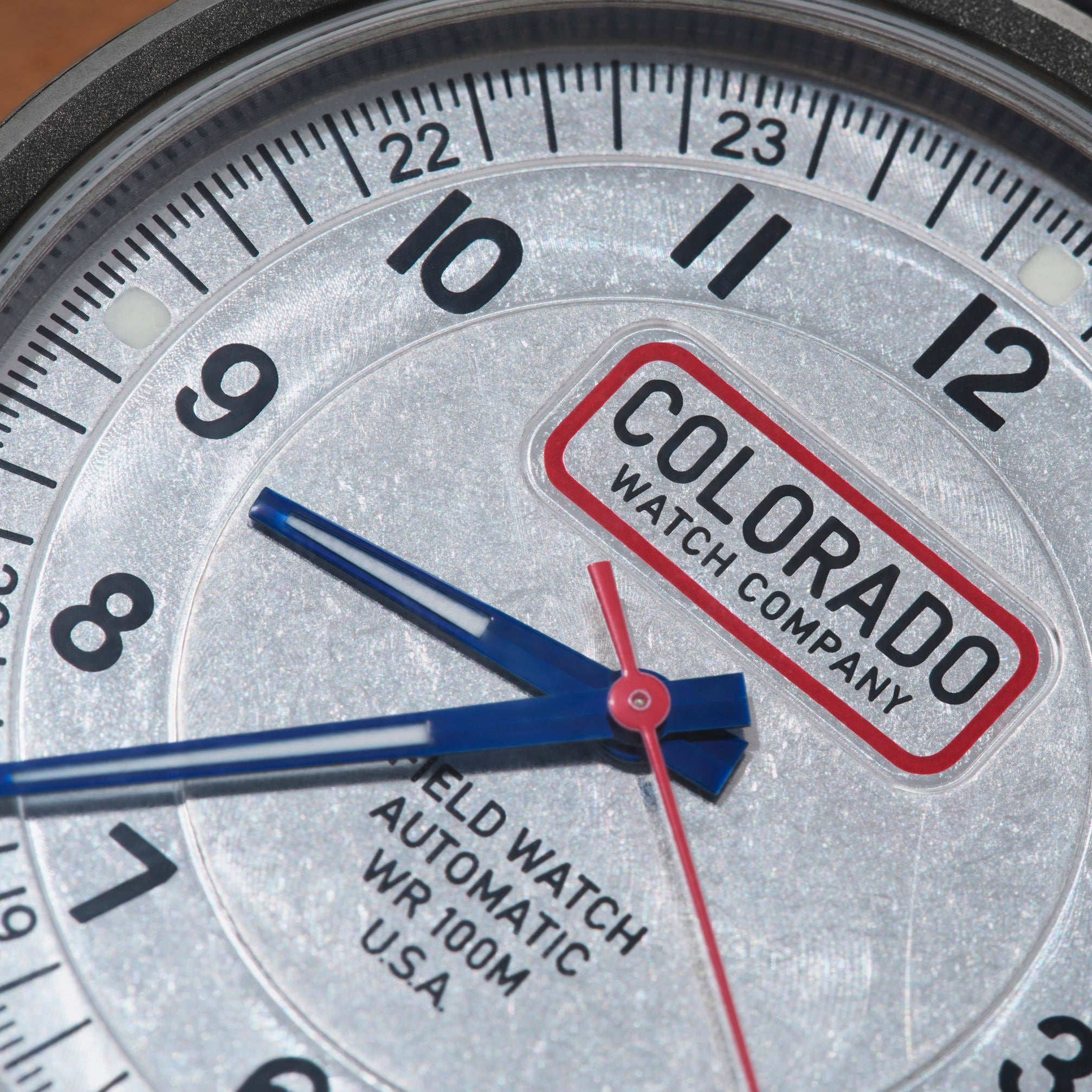 Field Watch - DLC Black Case - Vintage Dial